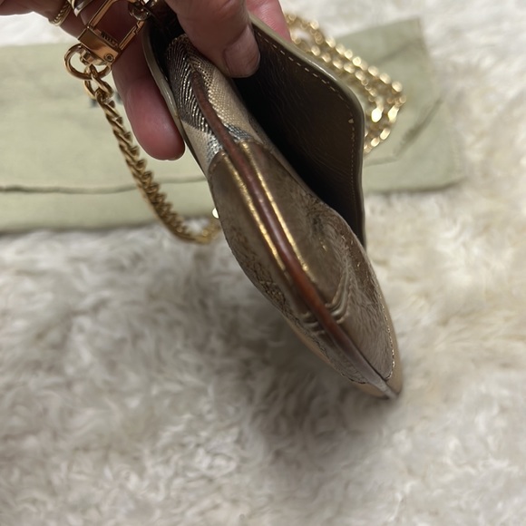 Burberry Mint Clutch on Chain - Picture 4 of 9